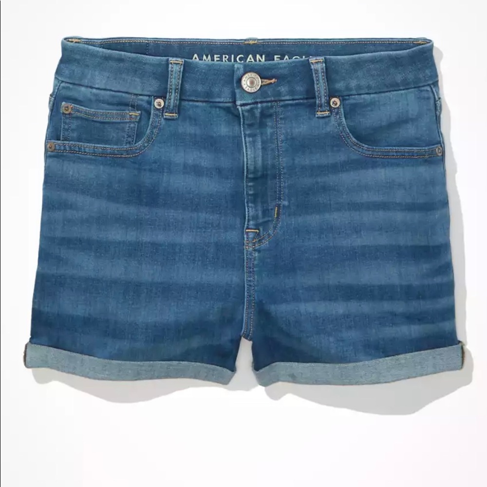 AE Curvy High Rise Short Show BNWT